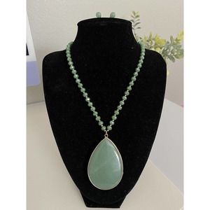 Vintage Style Green Tear Drop beaded Necklace & earrings set